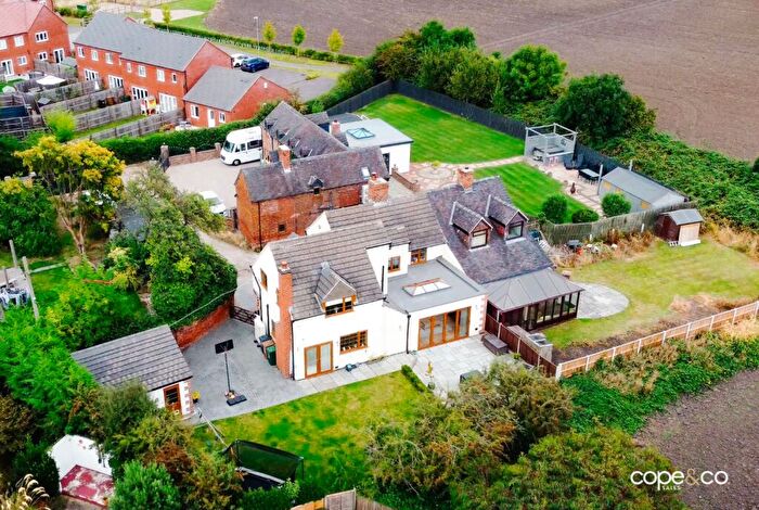 4 Bedroom Semi-Detached House For Sale In Little Moorside, Aston-on-trent, Derby, Derbyshire, DE72