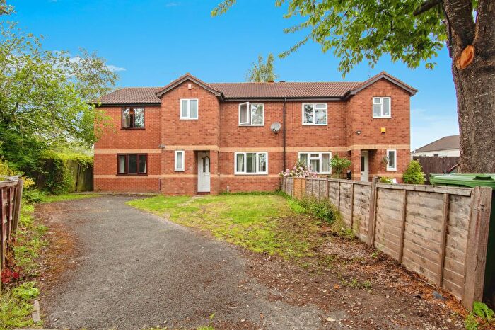 5 Bedroom Semi-Detached House For Sale In Lear Close, Worcester, WR2