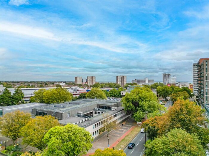 1 Bedroom Apartment For Sale In Victoria Avenue, Southend-on-Sea, SS2