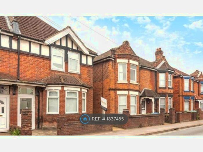 1 Bedroom Maisonette To Rent In Bitterne Road West, Southampton, SO18