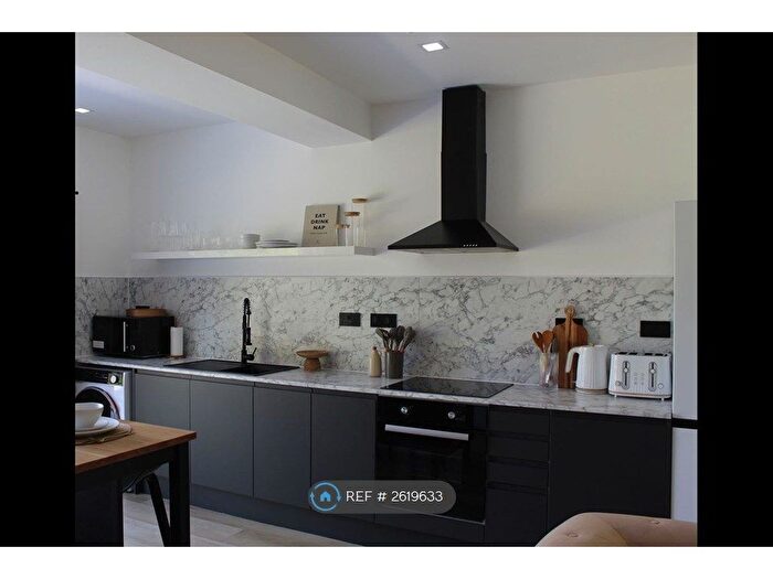 1 Bedroom Flat To Rent In Rose Hill, Oxford, OX4