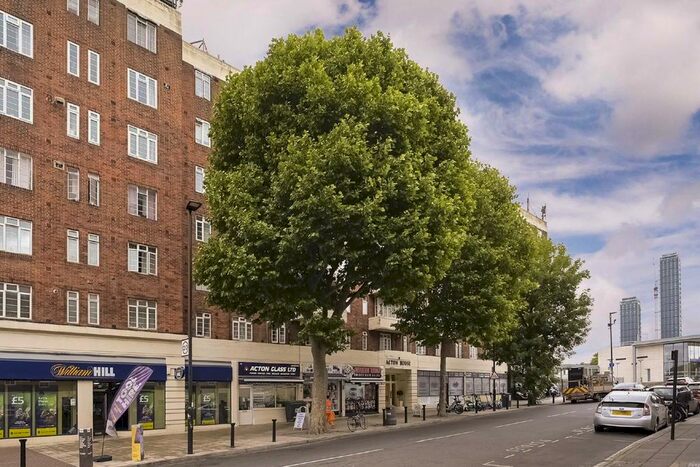 Studio To Rent In Horn Lane, London, W3