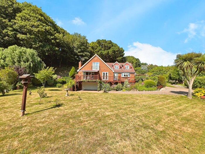 4 Bedroom Detached House For Sale In Cliff Road, Hythe, CT21