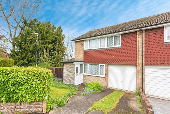 3 Bedroom Semi-Detached House For Sale In Moorfield Drive, Sutton Coldfield, B73