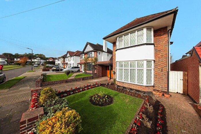 4 Bedroom Detached House For Sale In Littleton Crescent, Harrow, Middlesex, HA1