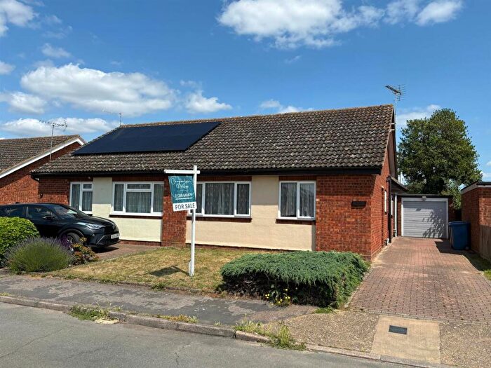 2 Bedroom Semi-Detached Bungalow For Sale In Reade Road, Holbrook, IP9