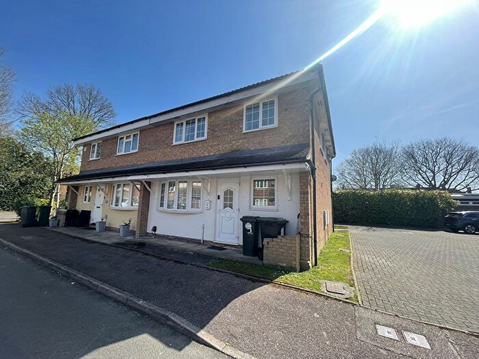 2 Bedroom End Terrace House To Rent In Turnberry Court, WD19