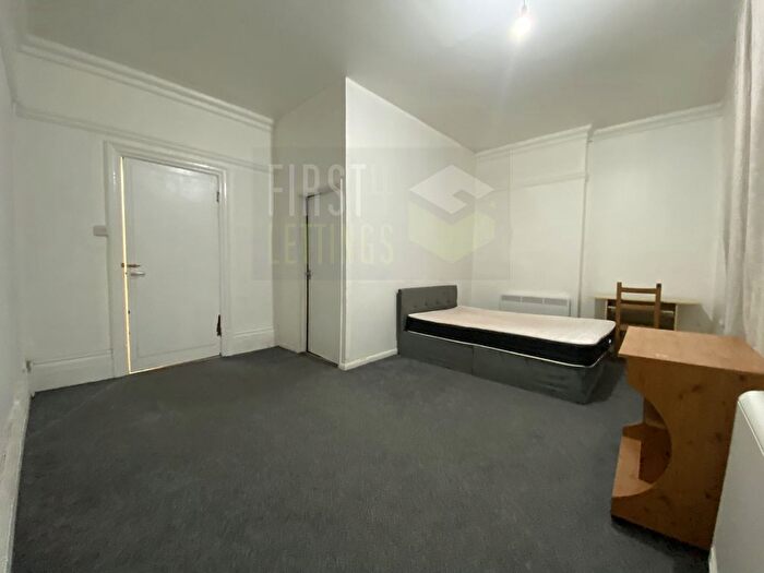 1 Bedroom Flat To Rent In Springfield Road, Clarendon Park, LE2