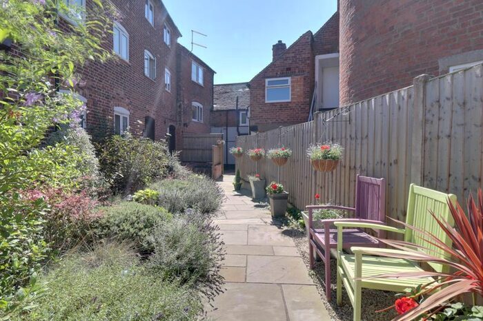 1 Bedroom Flat To Rent In Shropshire Street, Market Drayton, TF9