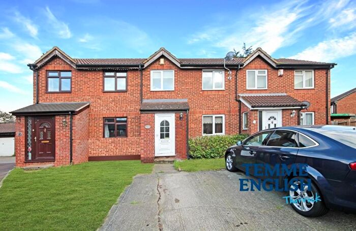 3 Bedroom Terraced House For Sale In Parsonage Road, Grays, RM20