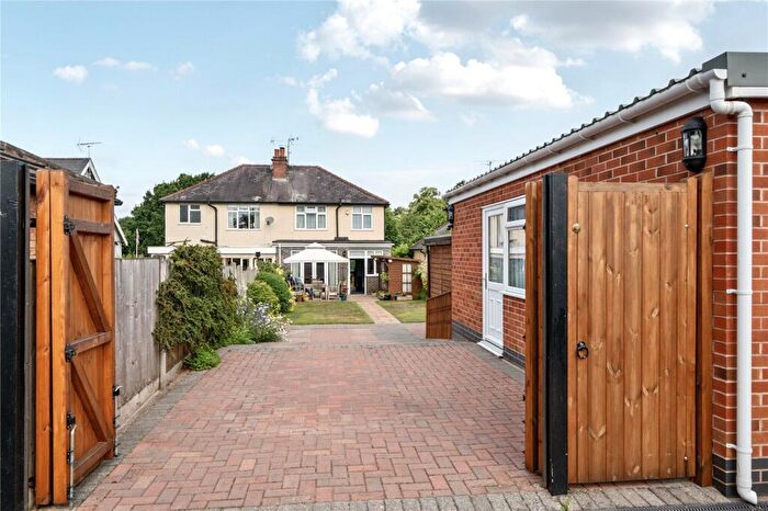 3 Bedroom Semi-Detached House For Sale In Stourport Road, Kidderminster, Worcestershire, DY11