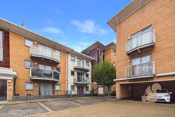 2 Bedroom Flat To Rent In Hawkins Road, Colchester, CO2