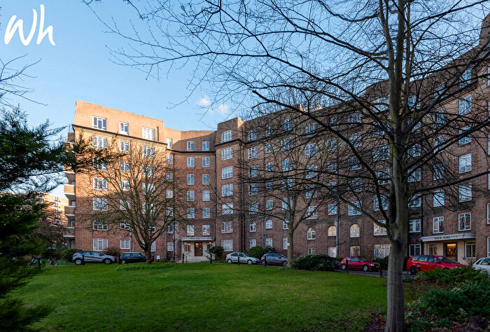 2 Bedroom Flat To Rent In Wick Hall, Furze Hill, Hove, BN3