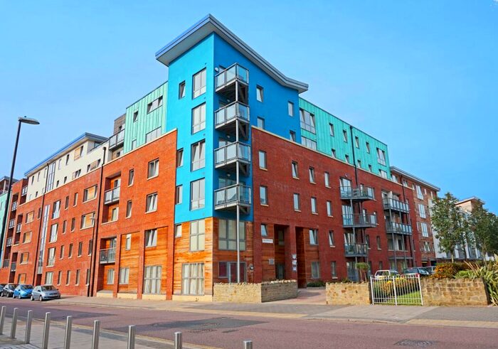 2 Bedroom Flat To Rent In Crown And Anchor House, New Kingsley Road, Temple Quay, BS2