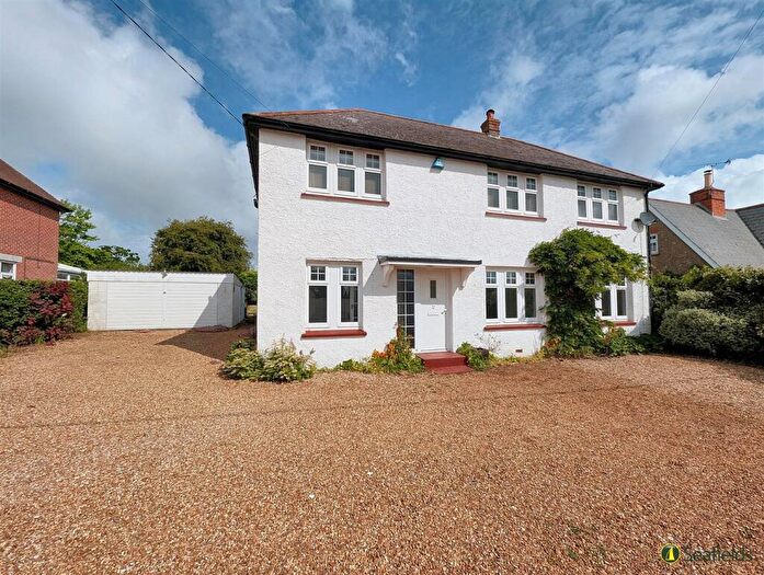 5 Bedroom Detached House For Sale In Heathfield Road, Bembridge, PO35