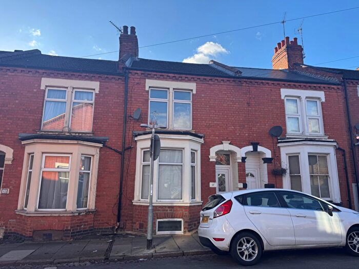 2 Bedroom Property To Rent In Monks Park Road, Northampton, NN1