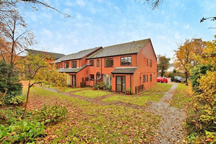 3 Bedroom Flat For Sale In Manton Road, Lincoln, LN2