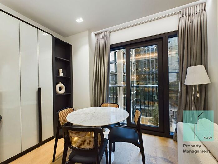 1 Bedroom Flat To Rent In Casson Square, London, SE1