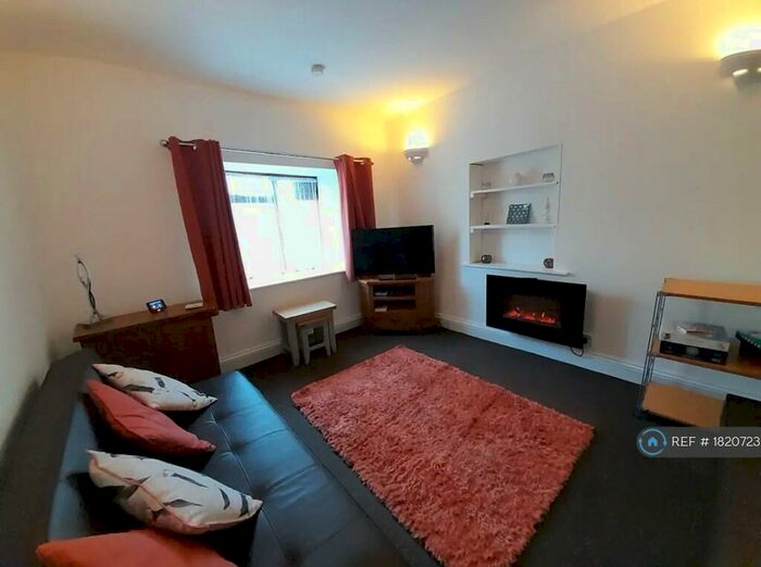 1 Bedroom Flat To Rent In Bath House Apartments, Ilfracombe, EX34