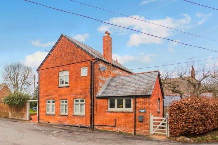 5 Bedroom Detached House To Rent In Aughton Collingbourne Kingston, SN8