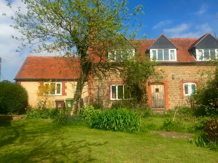 2 Bedroom Cottage To Rent In Lower Radley, Oxfordshire, OX14