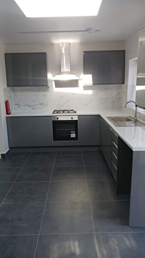 4 Bedroom Terraced House To Rent In Caulfield Road, E6