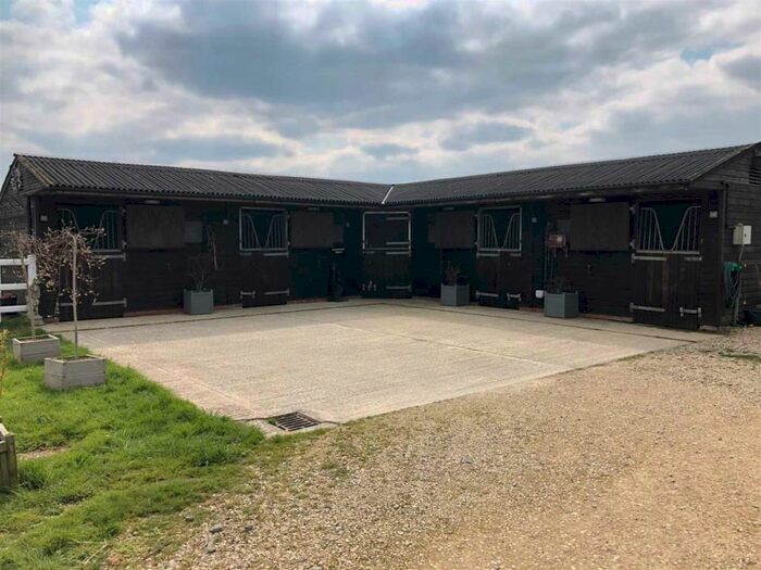 Equestrian Facility For Sale In Smallholding Minety, SN16