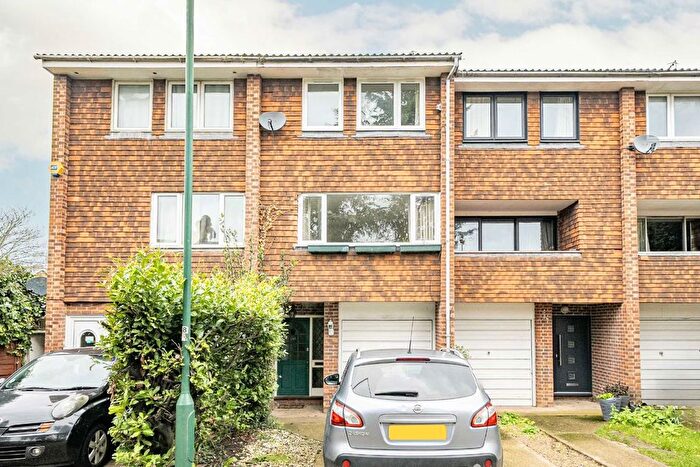 3 Bedroom Property To Rent In Carlisle Close, Norbiton, Kingston Upon Thames, KT2