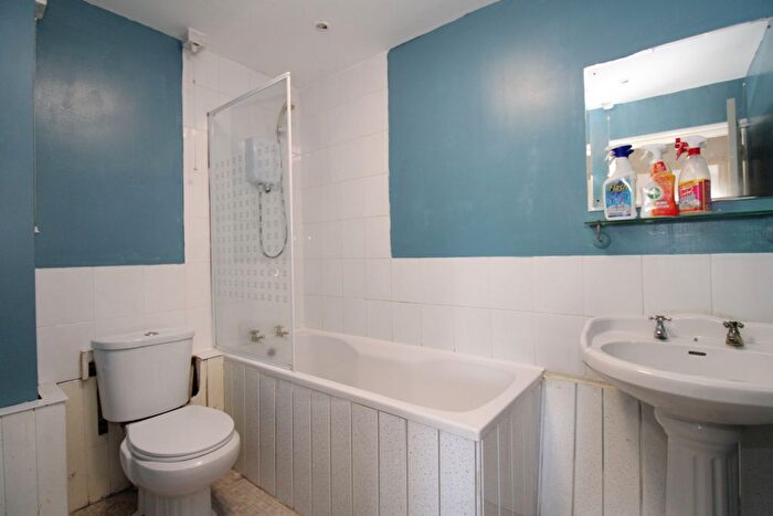 1 Bedroom Flat To Rent In Malzeard Road, Luton, LU3