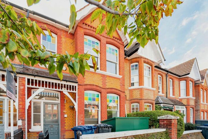 2 Bedroom Flat To Rent In Overdale Road, London, W5