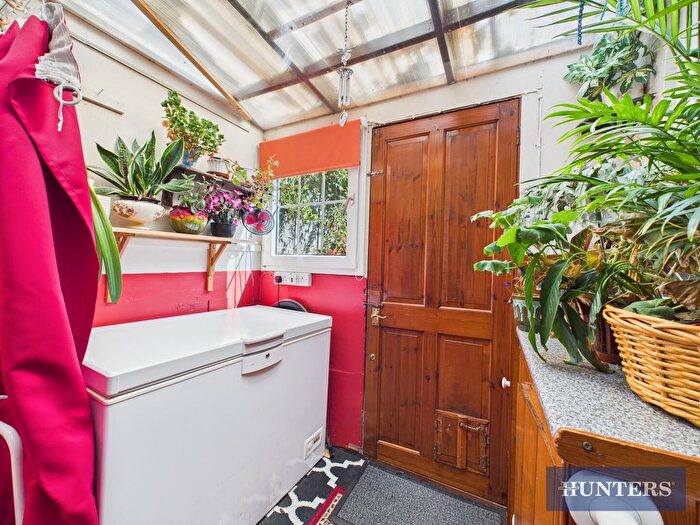 2 Bedroom Cottage For Sale In Hunmanby Street, Muston, Filey, YO14