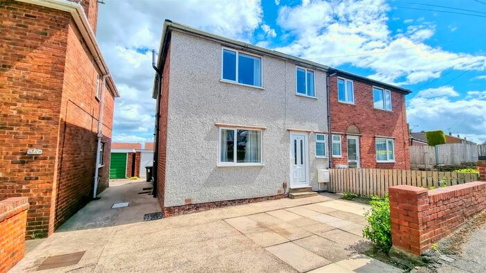 3 Bedroom Semi-Detached House To Rent In Peveril Road, Newbold, Chesterfield, Derbyshire, S41