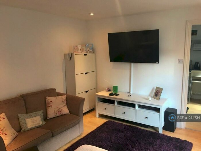 Studio To Rent In Brewer Street, Maidstone, ME14