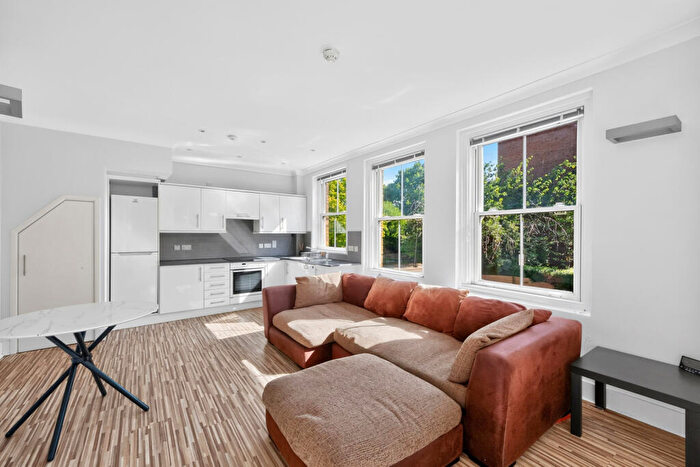 2 Bedroom Maisonette To Rent In Central Street, London, EC1V