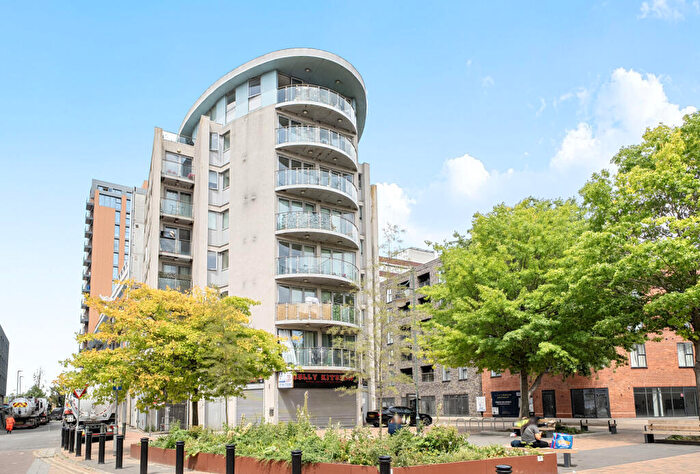 2 Bedroom Apartment For Sale In Rubicon Court, - North Street, Romford, RM1