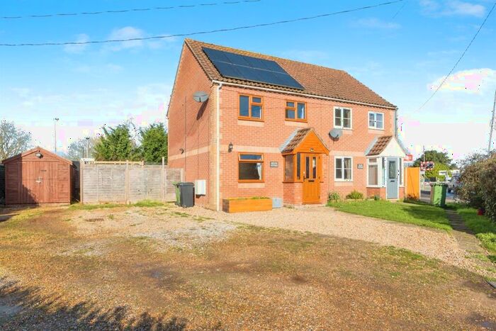 3 Bedroom Semi-Detached House For Sale In Station Road, Eccles, Norwich, NR16