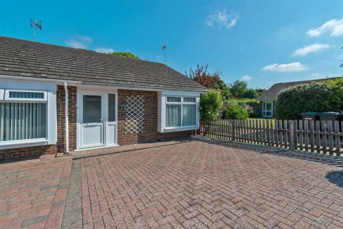 2 Bedroom Bungalow For Sale In Foxdown Close, Canterbury, CT2