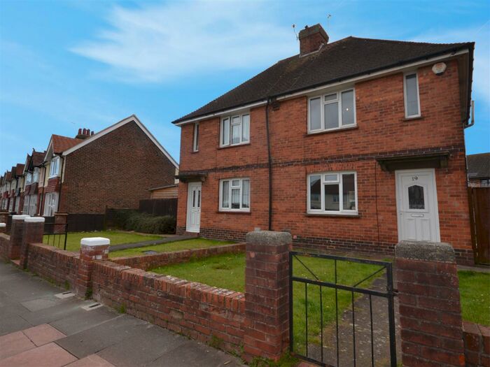 2 Bedroom End Of Terrace House To Rent In Hampden Avenue, Eastbourne, BN22