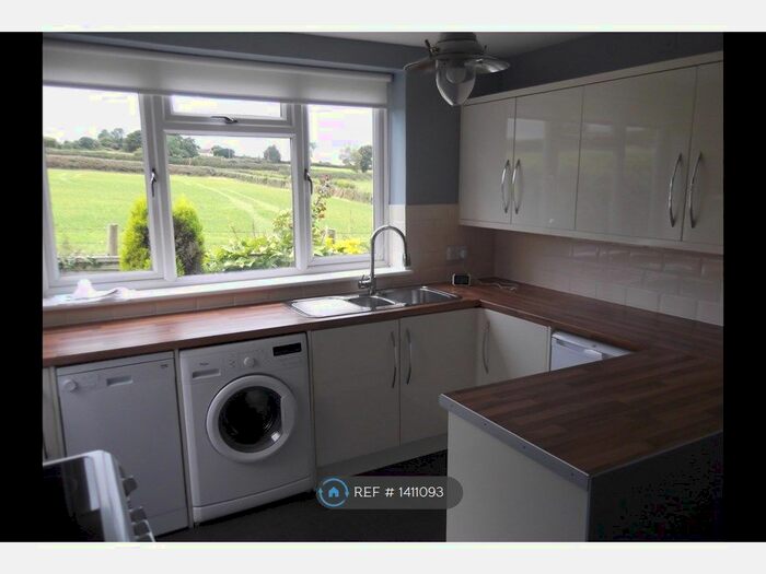 4 Bedroom Detached House To Rent In Southam Road, Banbury, OX17