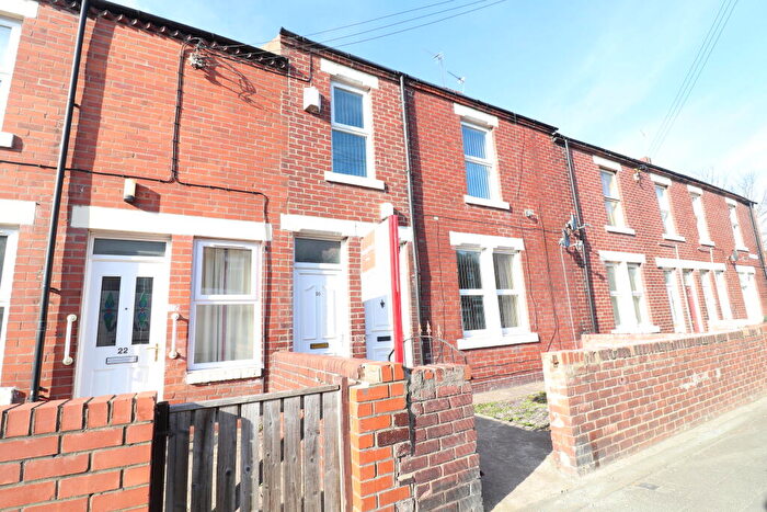 2 Bedroom Flat To Rent In Elliott Terrace, Concord, NE37