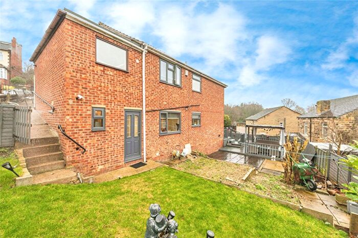 4 Bedroom Detached House For Sale In Bridle Street, Soothill, Batley, West Yorkshire, WF17