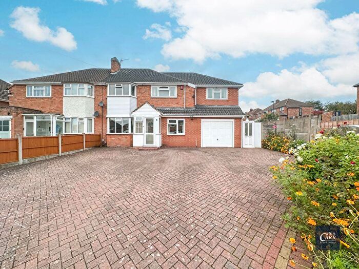 5 Bedroom Semi-Detached House For Sale In Elmwood Road, Streetly, B74