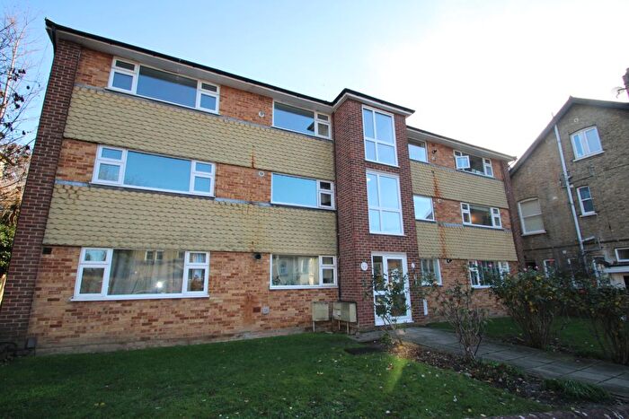 2 Bedroom Flat To Rent In Heathfield Road, Croydon, CR0