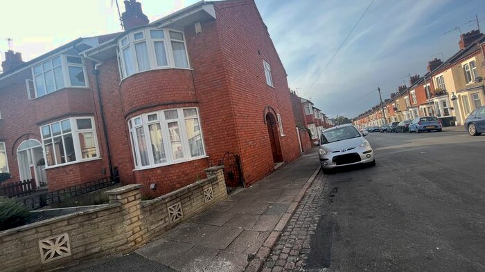 3 Bedroom Property To Rent In Monks Park Road, Abington, Northampton, NN1