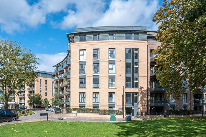 1 Bedroom Flat For Sale In Bradley Road, Clapham Park, London, SW4