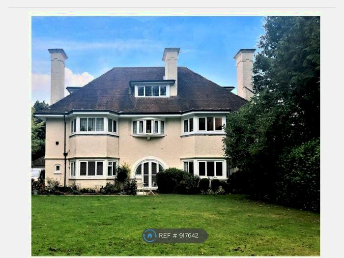 2 Bedroom Flat To Rent In Talbot Grange, Bournemouth, BH3