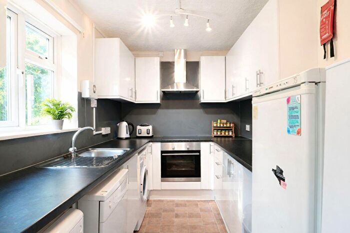 4 Bedroom Semi-Detached House To Rent In The Crescent, Brighton, BN2