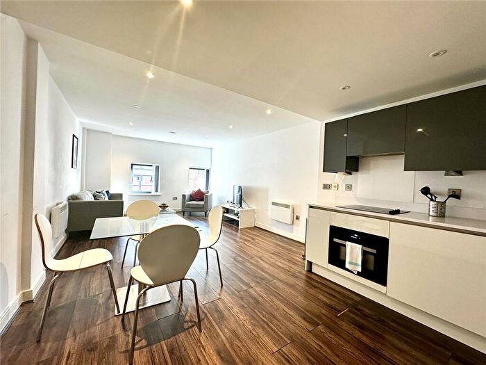 2 Bedroom Apartment To Rent In Carver House, Carver Street, Birmingham, West Midlands, B1