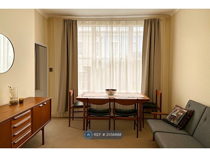 1 Bedroom Flat To Rent In Porten Road, London, W14