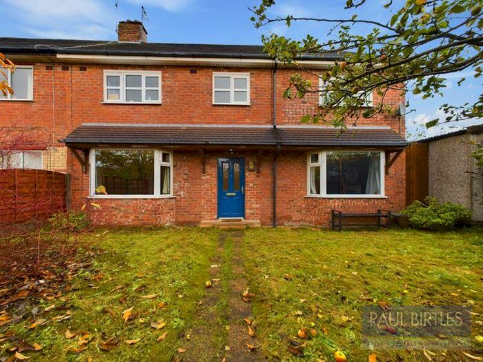 5 Bedroom Semi-Detached House For Sale In Manchester Road, Carrington, Trafford, M31